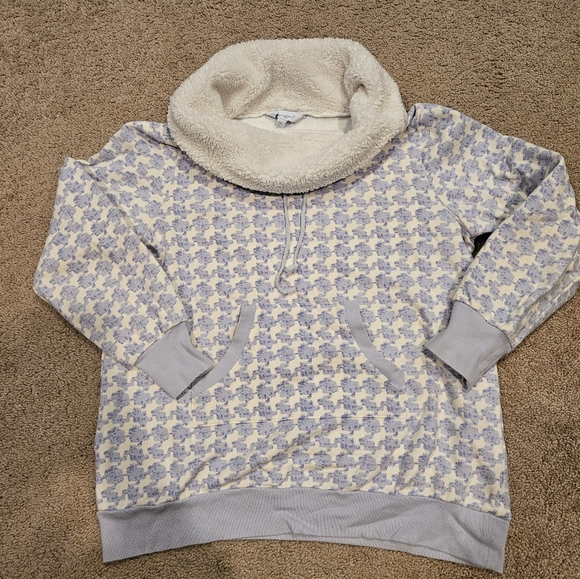 2 piece PajamaGram sweatshirt & sweatpant pajamas - Picture 10 of 11